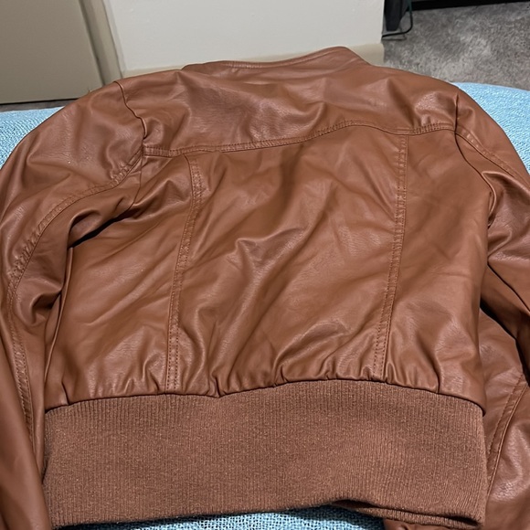 Jacket, perfect for fall and winter! - Picture 4 of 4